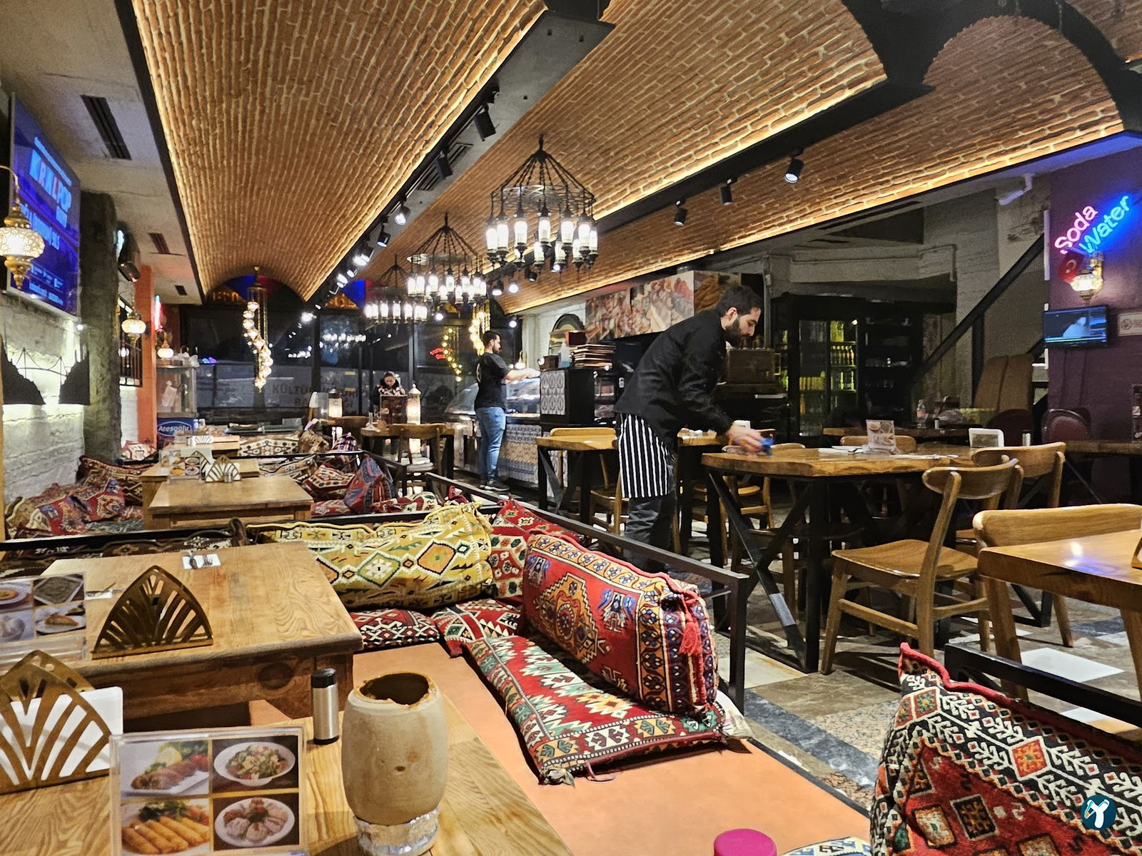 Sultan Mehmet Restaurant & Cafe