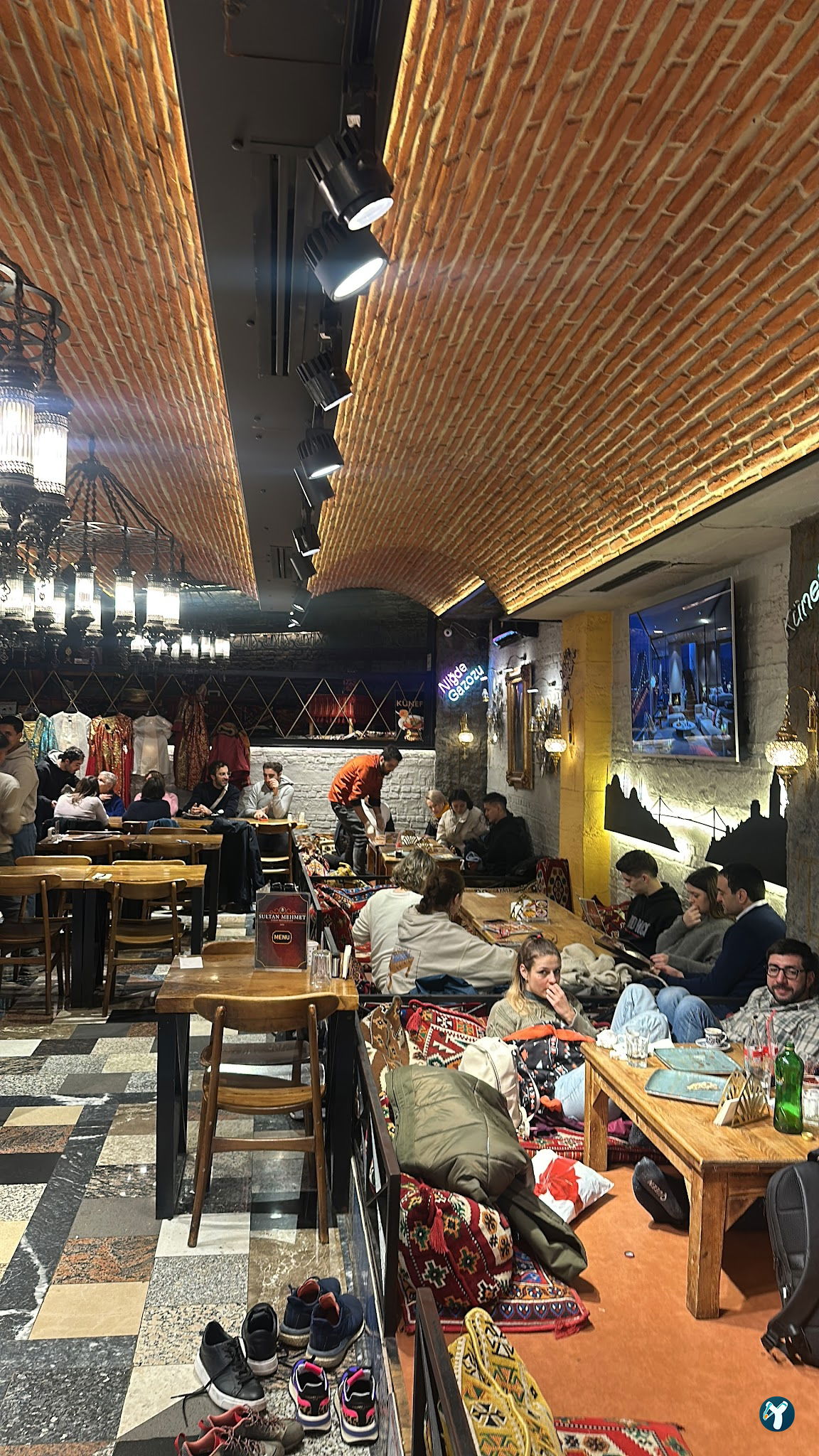 Sultan Mehmet Restaurant & Cafe