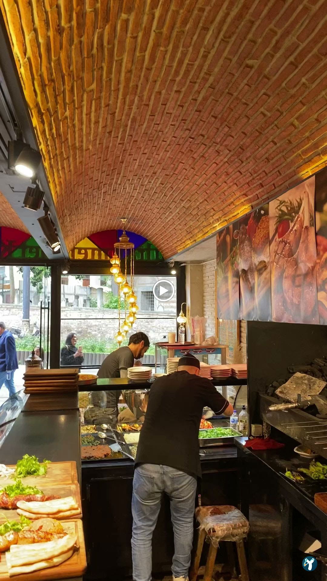 Sultan Mehmet Restaurant & Cafe