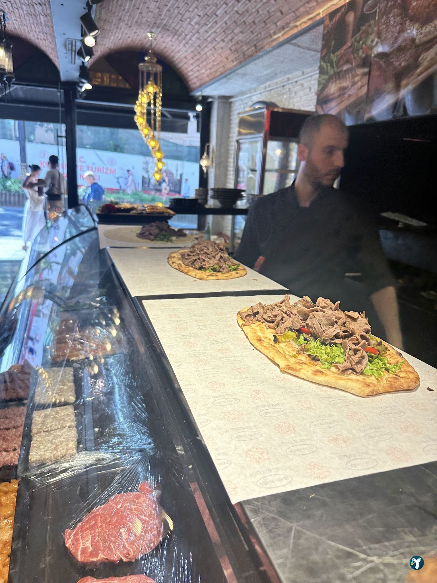 Sultan Mehmet Restaurant & Cafe