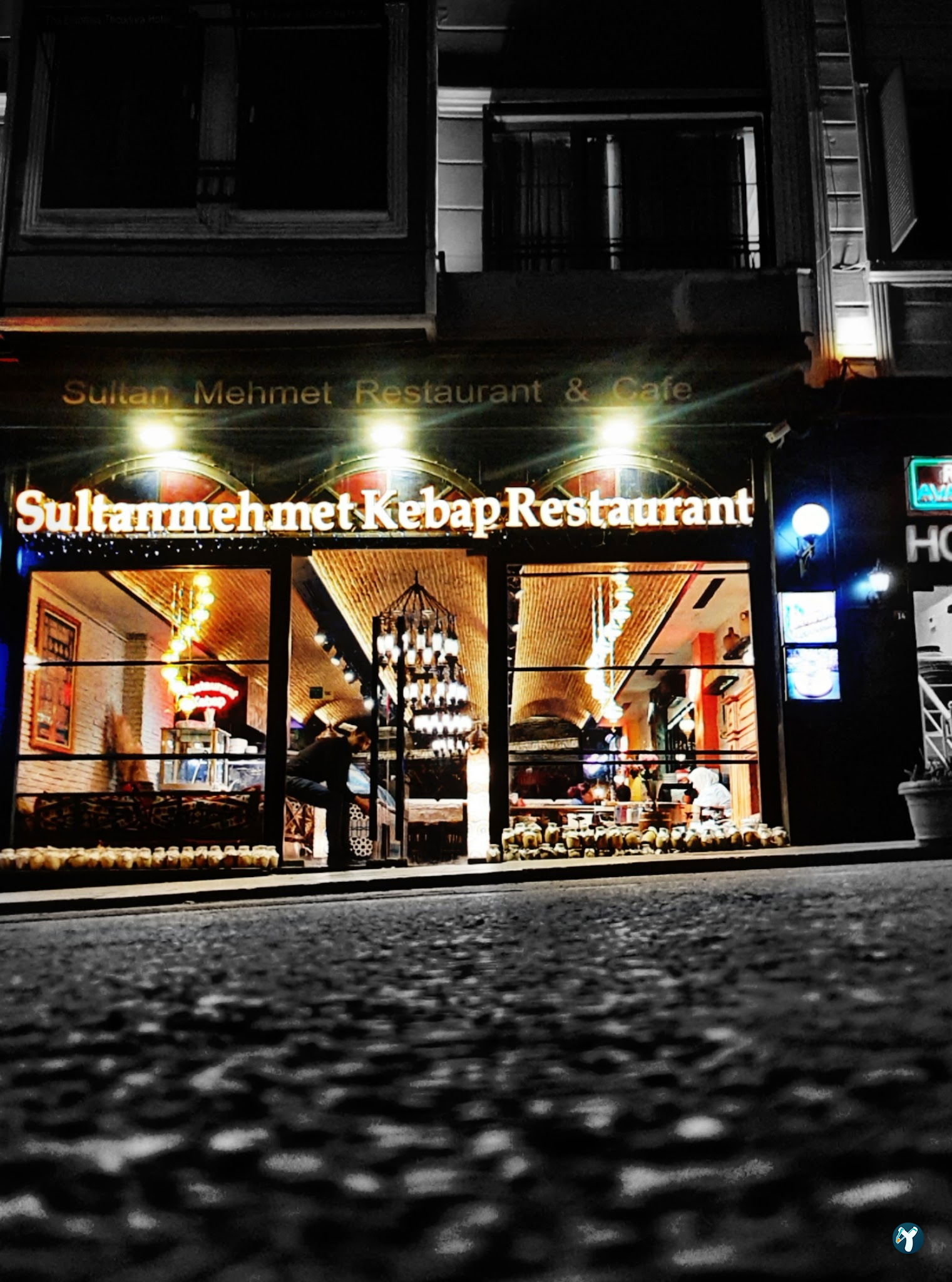 Sultan Mehmet Restaurant & Cafe