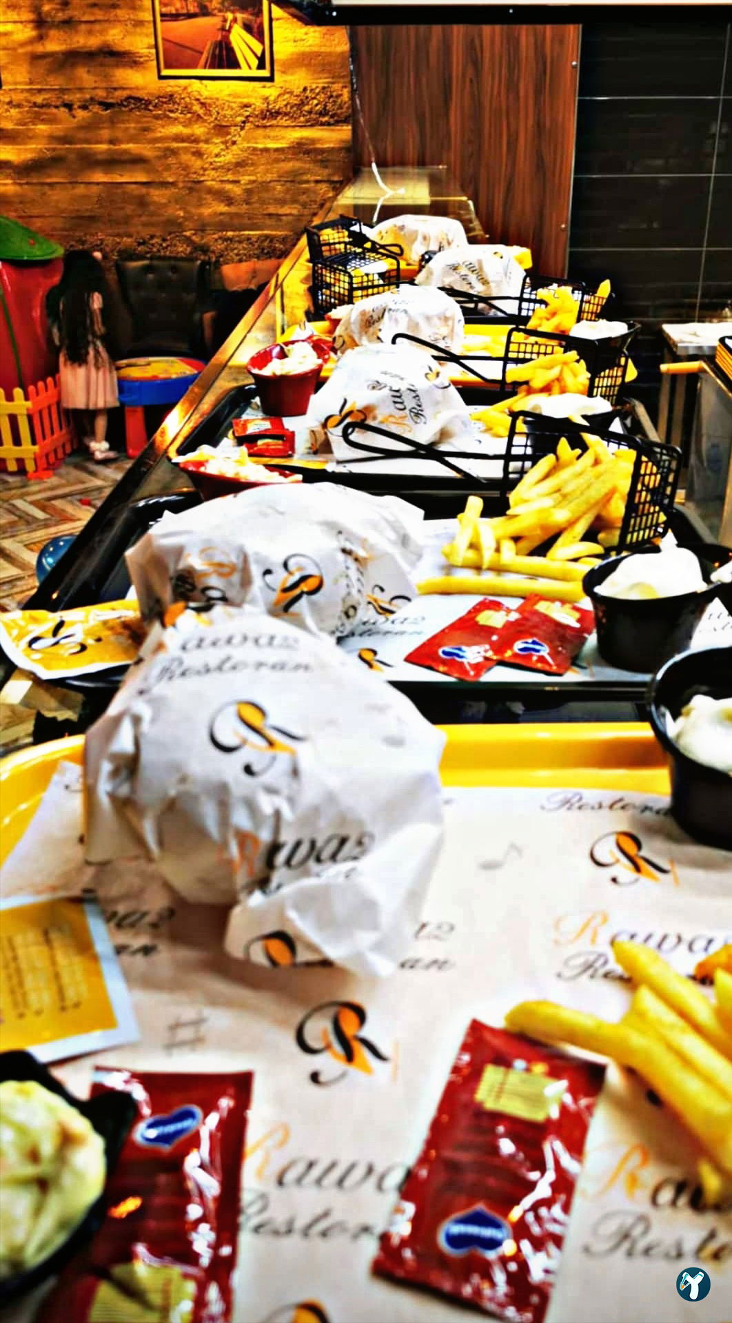 Rawa2 Restaurant