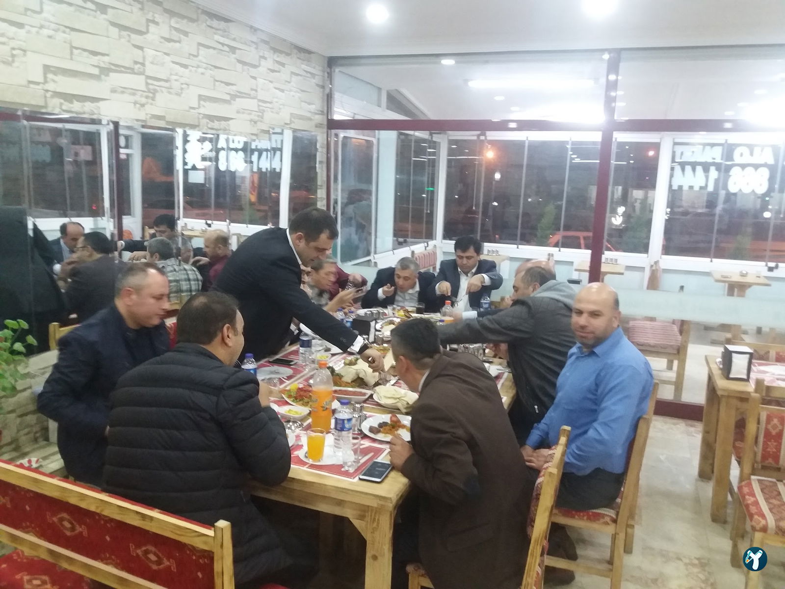 Hizmet Lokantası