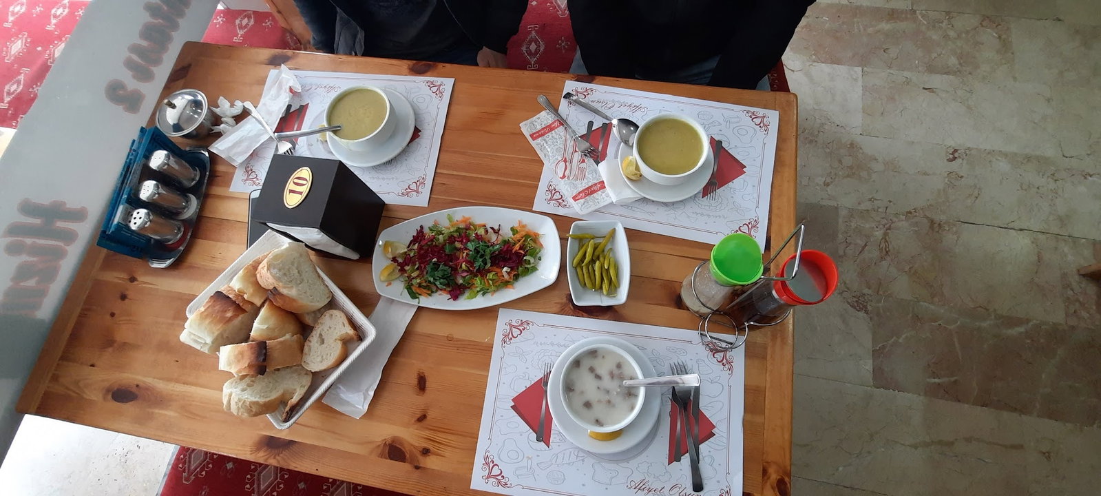 Hizmet Lokantası