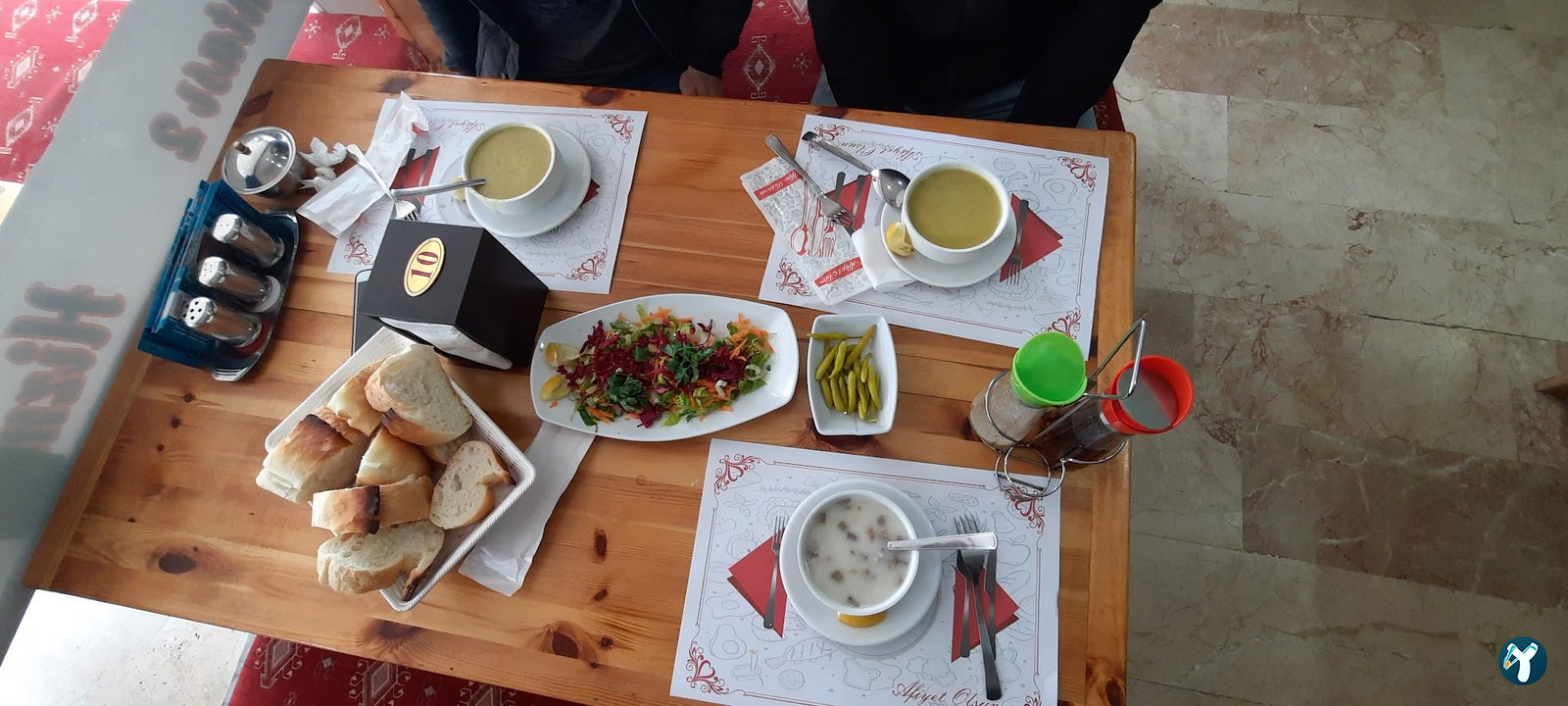 Hizmet Lokantası