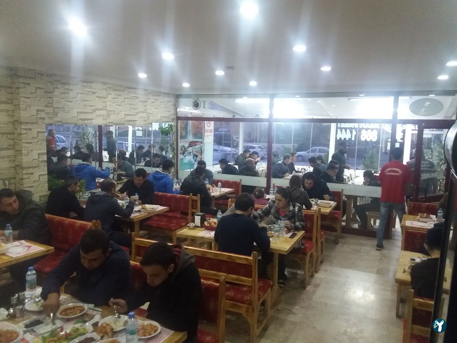 Hizmet Lokantası