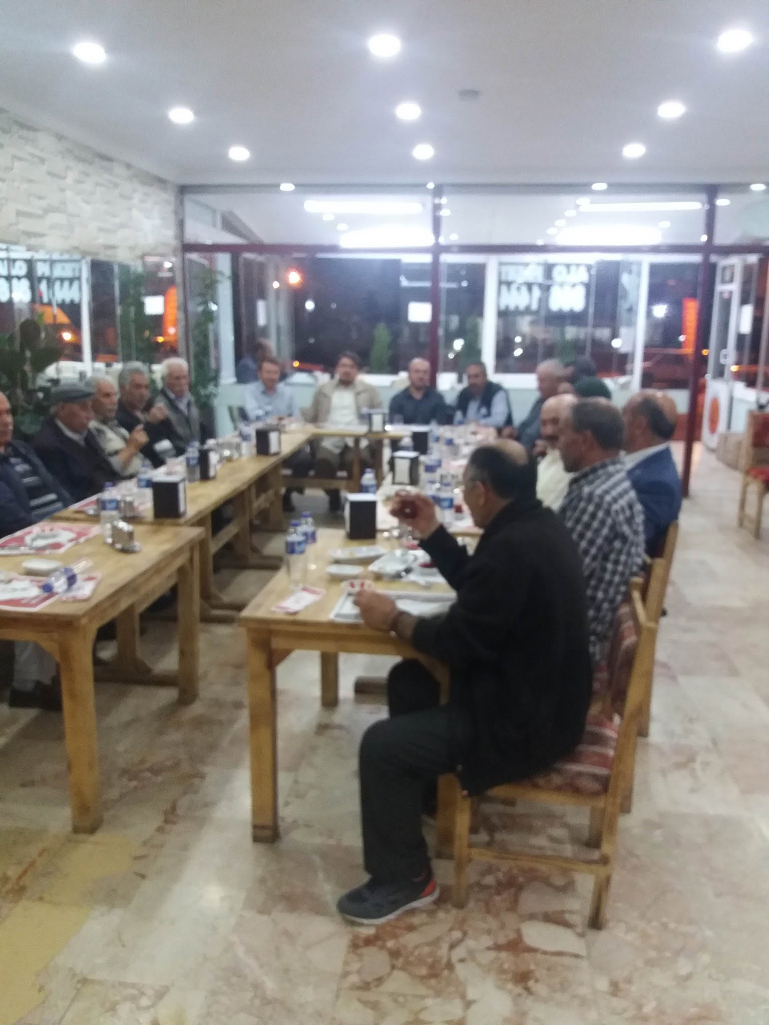 Hizmet Lokantası