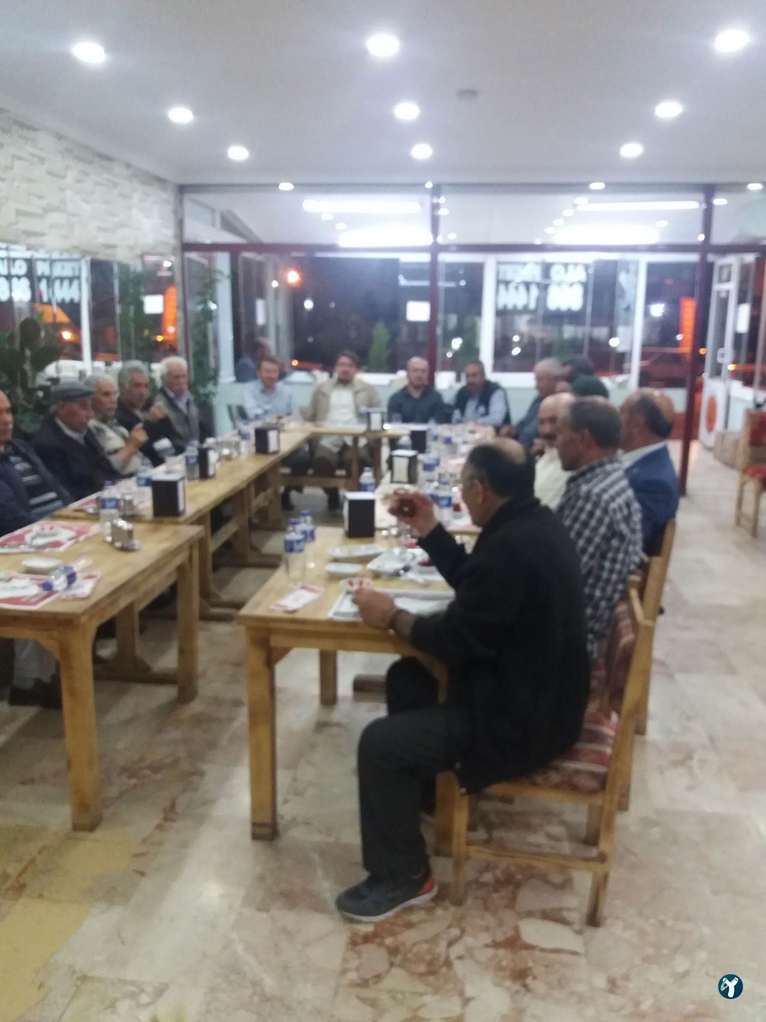 Hizmet Lokantası