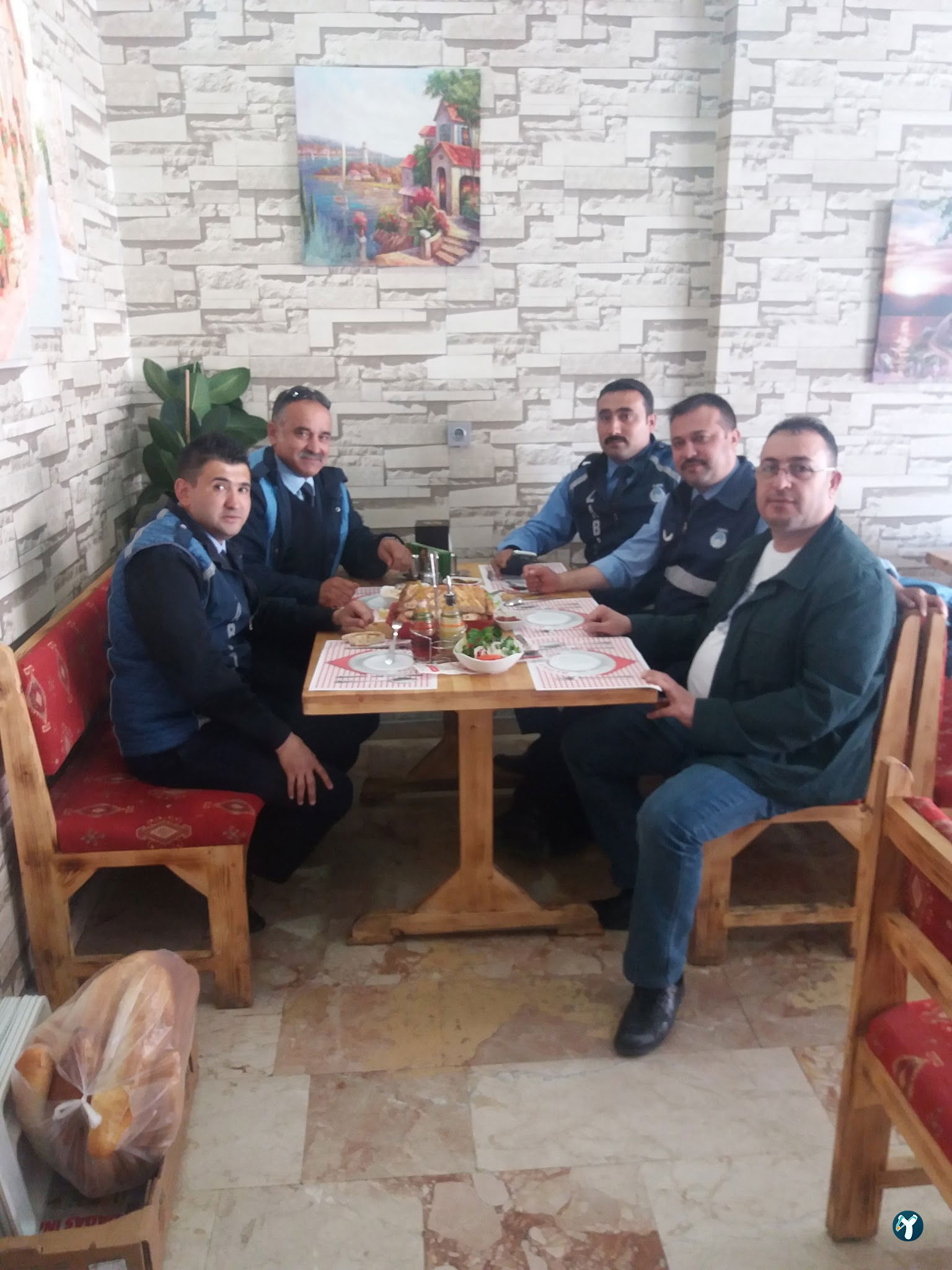 Hizmet Lokantası