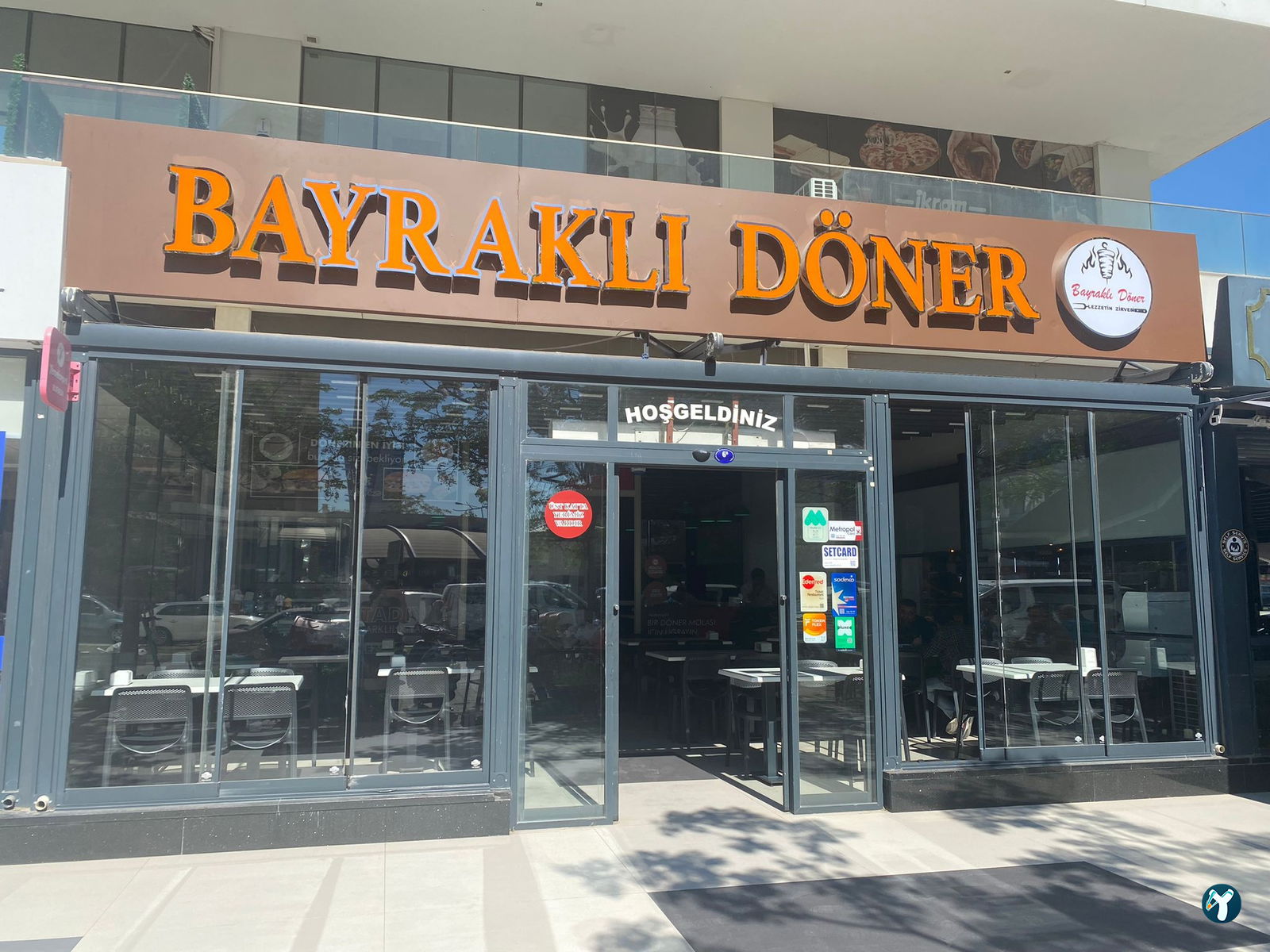Bayraklı Döner