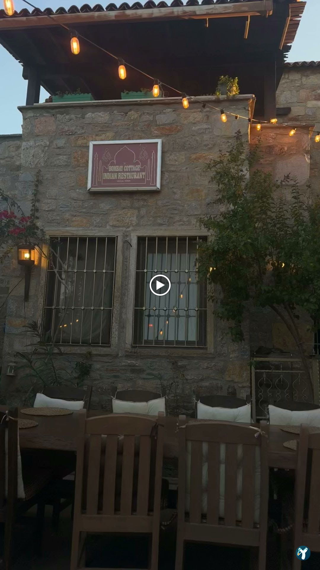 Bombay Cottage İndian Restaurant