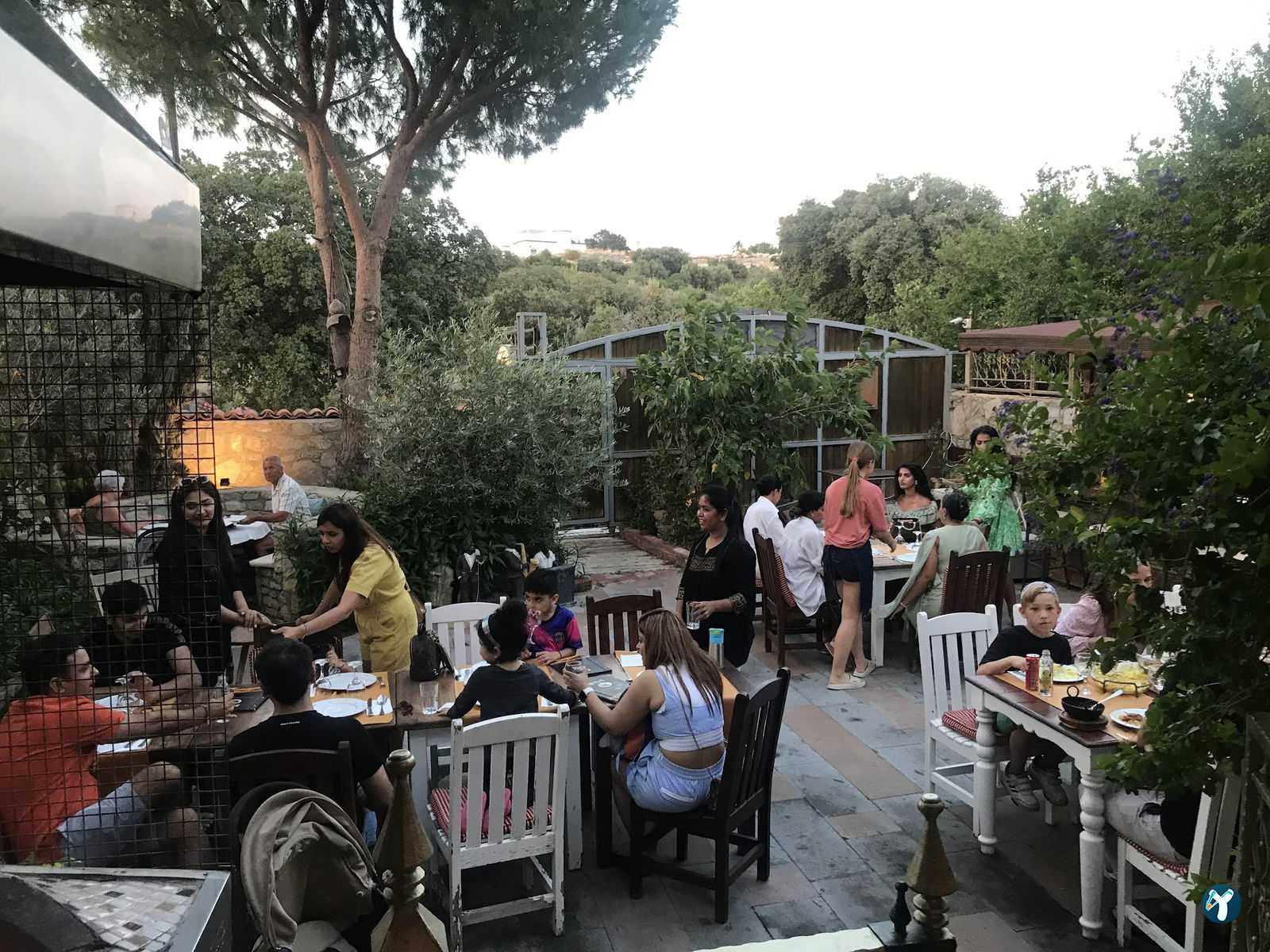 Bombay Cottage İndian Restaurant