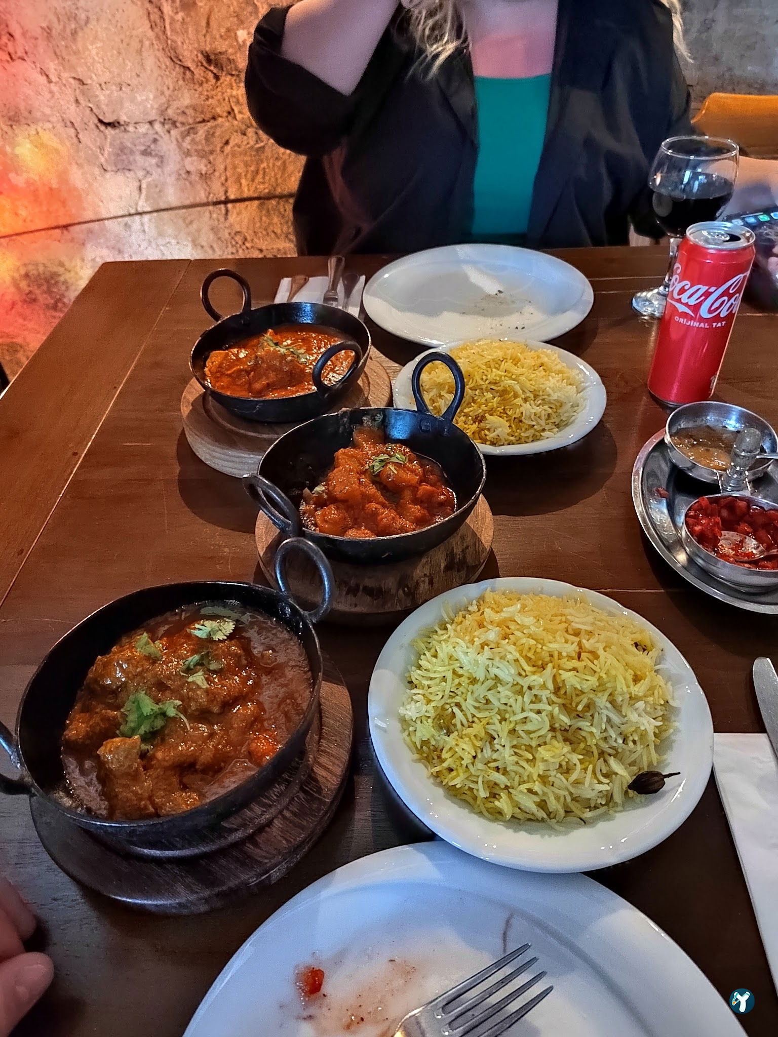 Bombay Cottage İndian Restaurant
