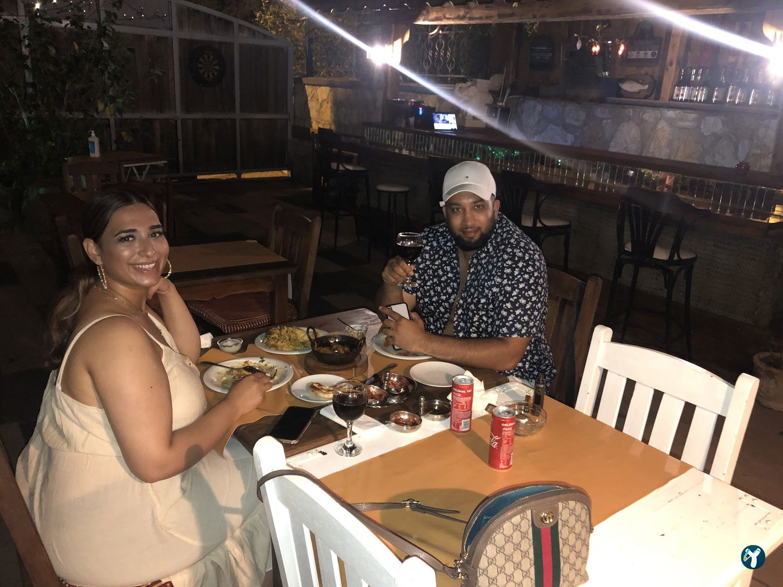 Bombay Cottage İndian Restaurant
