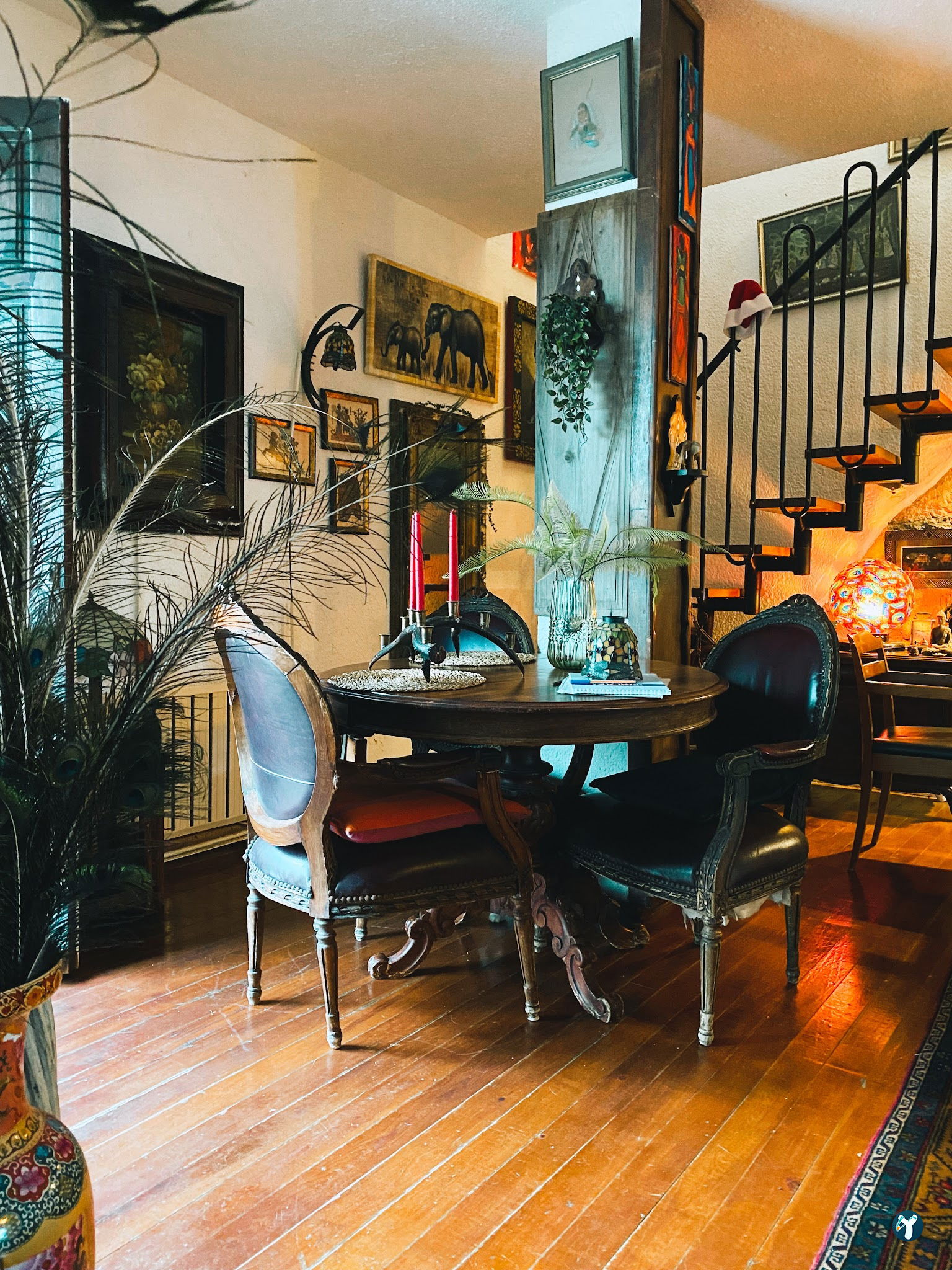 Bombay Cottage İndian Restaurant