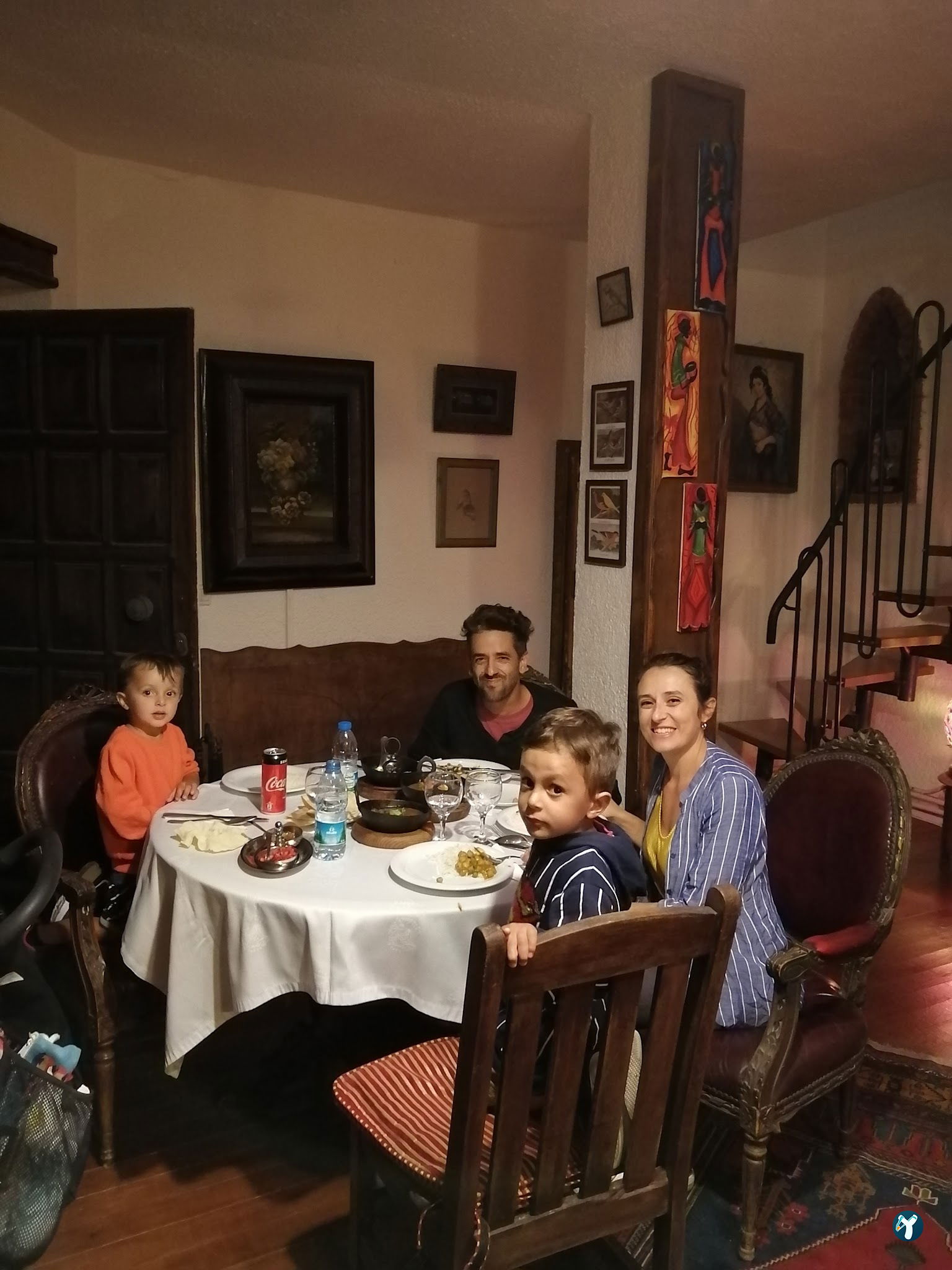Bombay Cottage İndian Restaurant