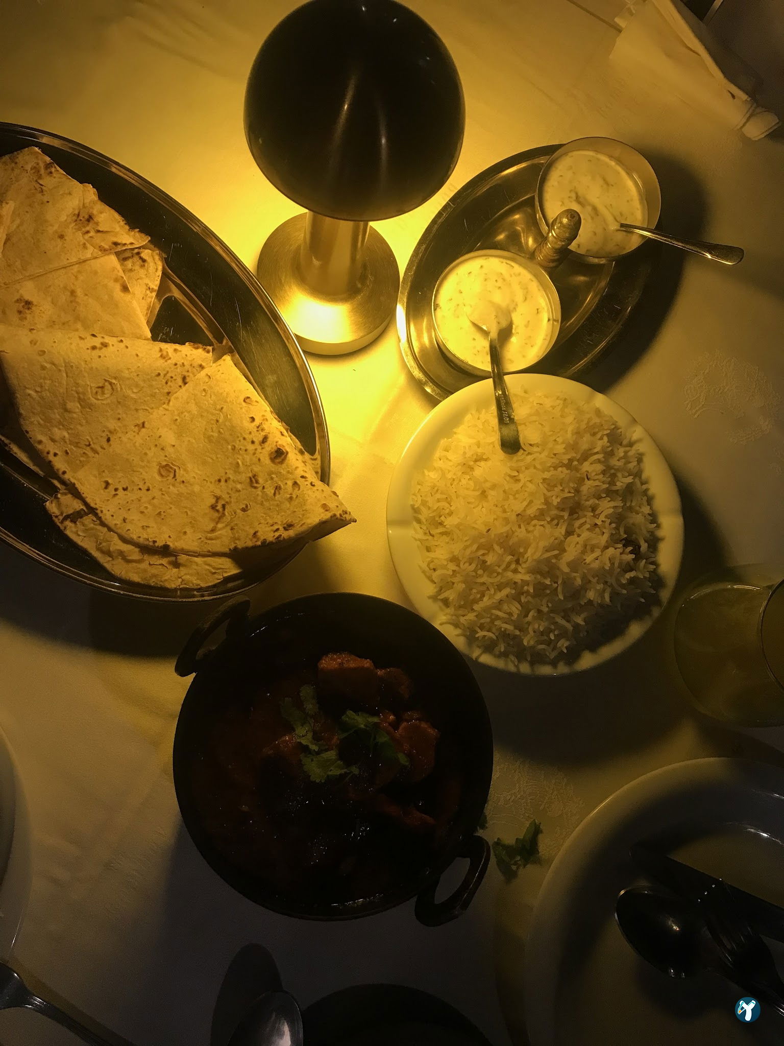 Bombay Cottage İndian Restaurant