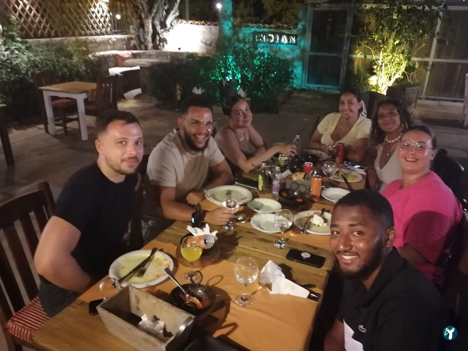 Bombay Cottage İndian Restaurant