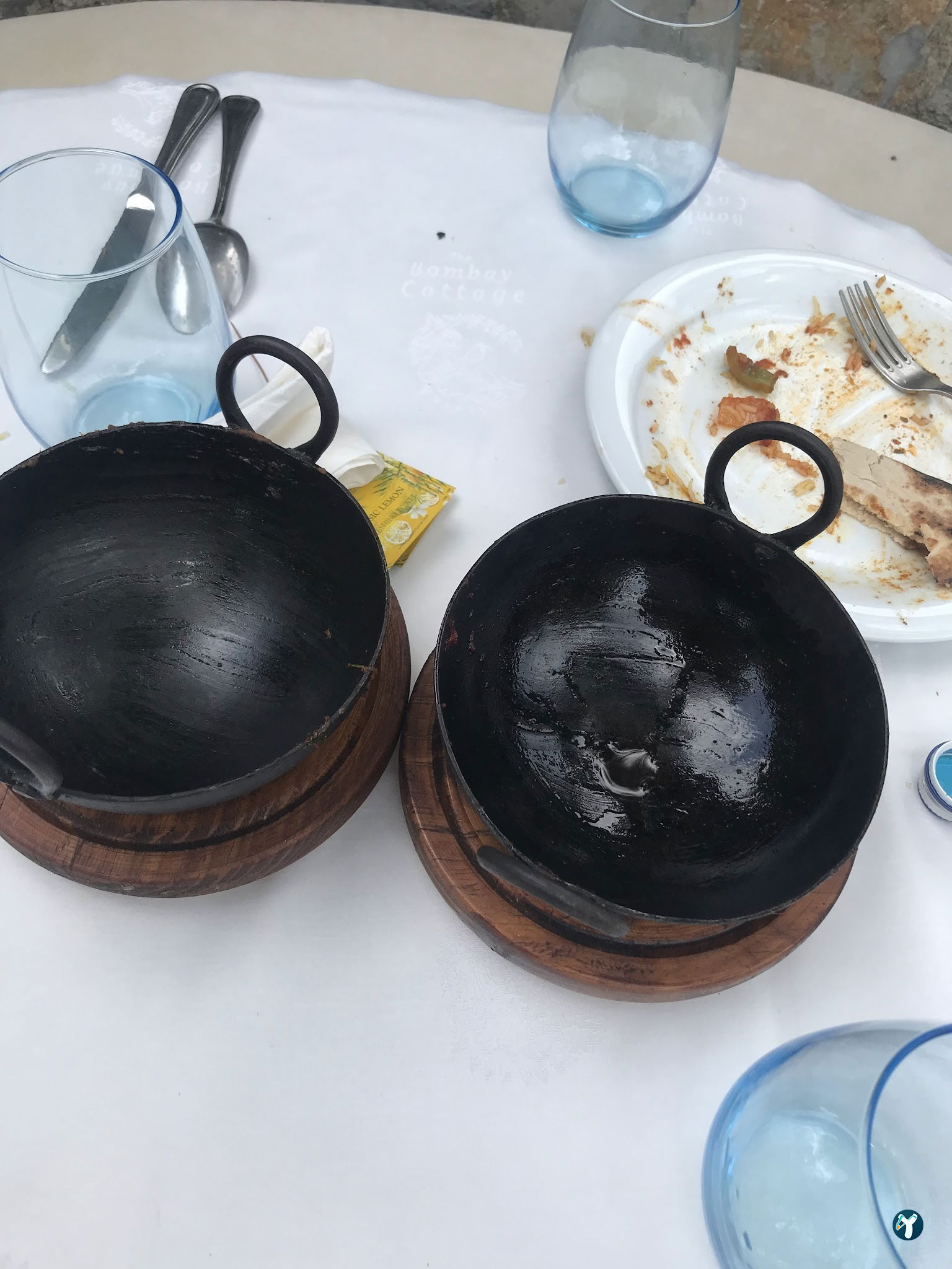 Bombay Cottage İndian Restaurant