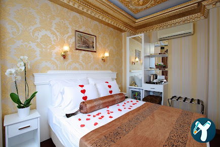 Golden Horn Hotel