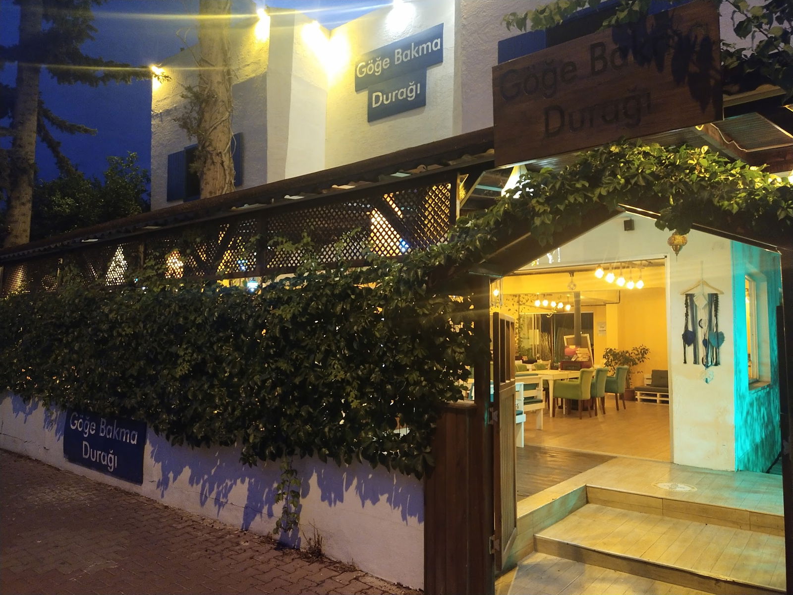 Göğe Bakma Durağı Mersin