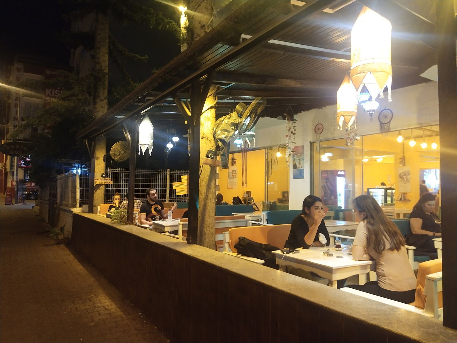 Göğe Bakma Durağı Mersin