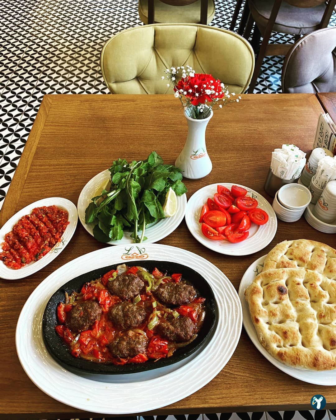 Lezzeti Ala