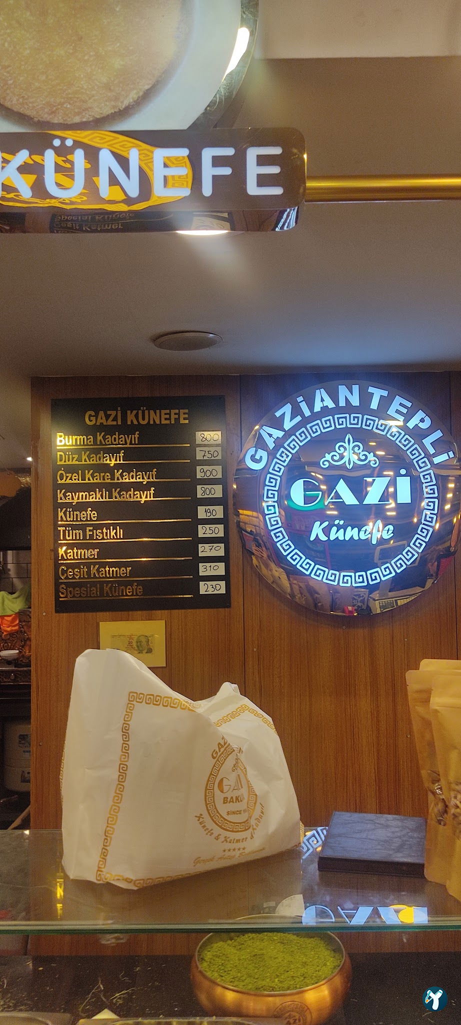 Gaziantepli Gazi Künefe