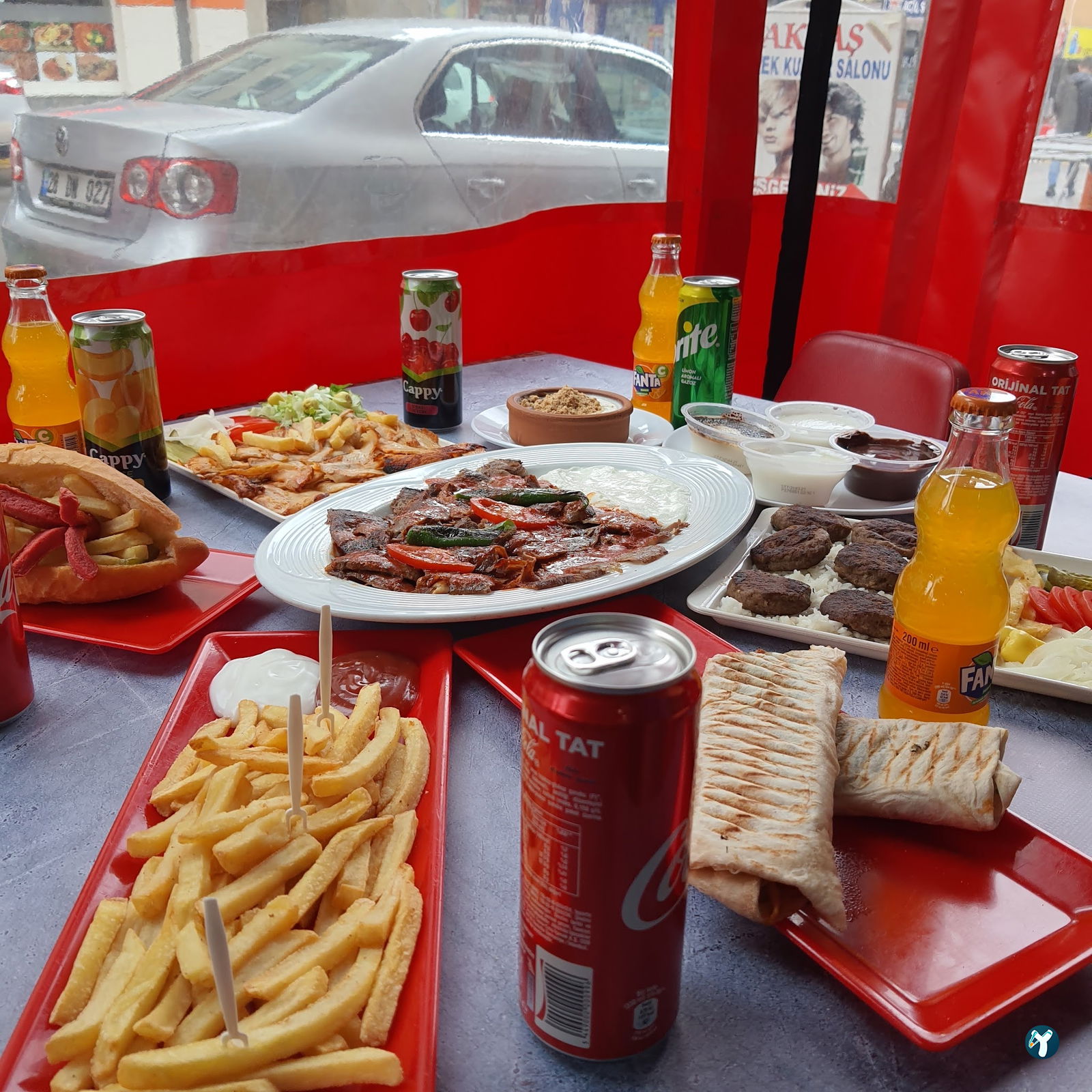 Ysb Döneri̇'Ye