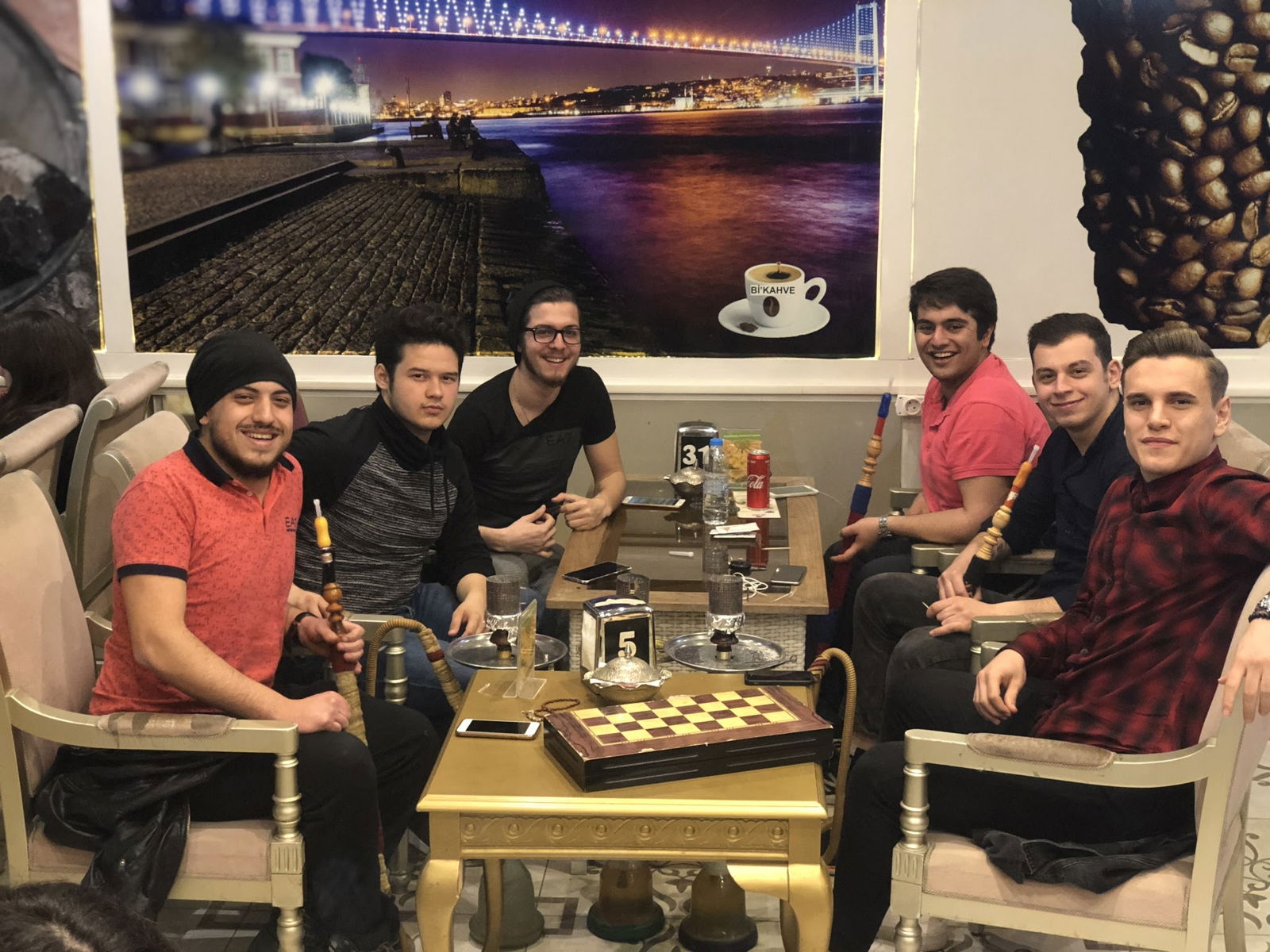 Bi'Kahve Cafe & Restaurant