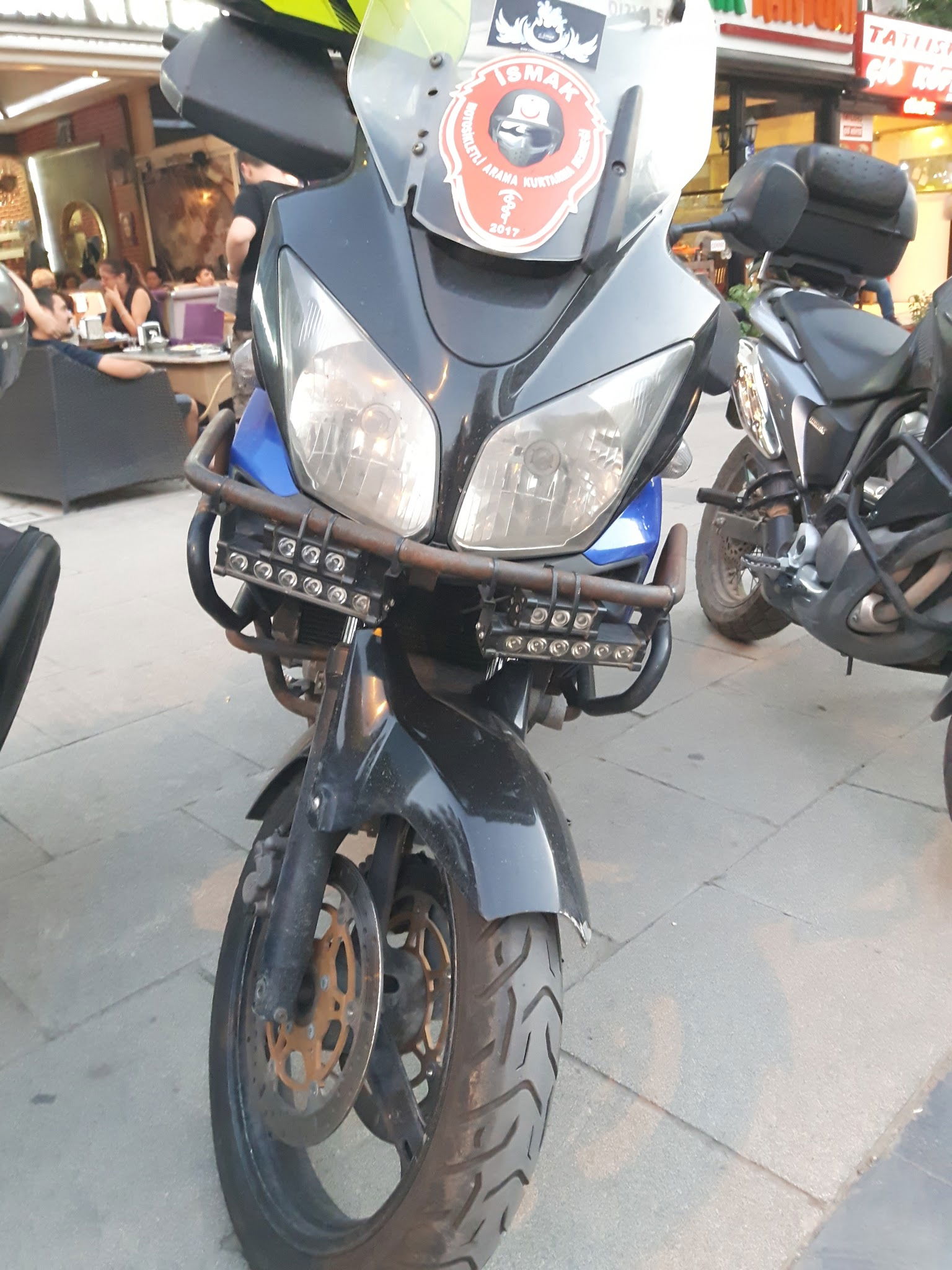 Bi'Kahve Cafe & Restaurant