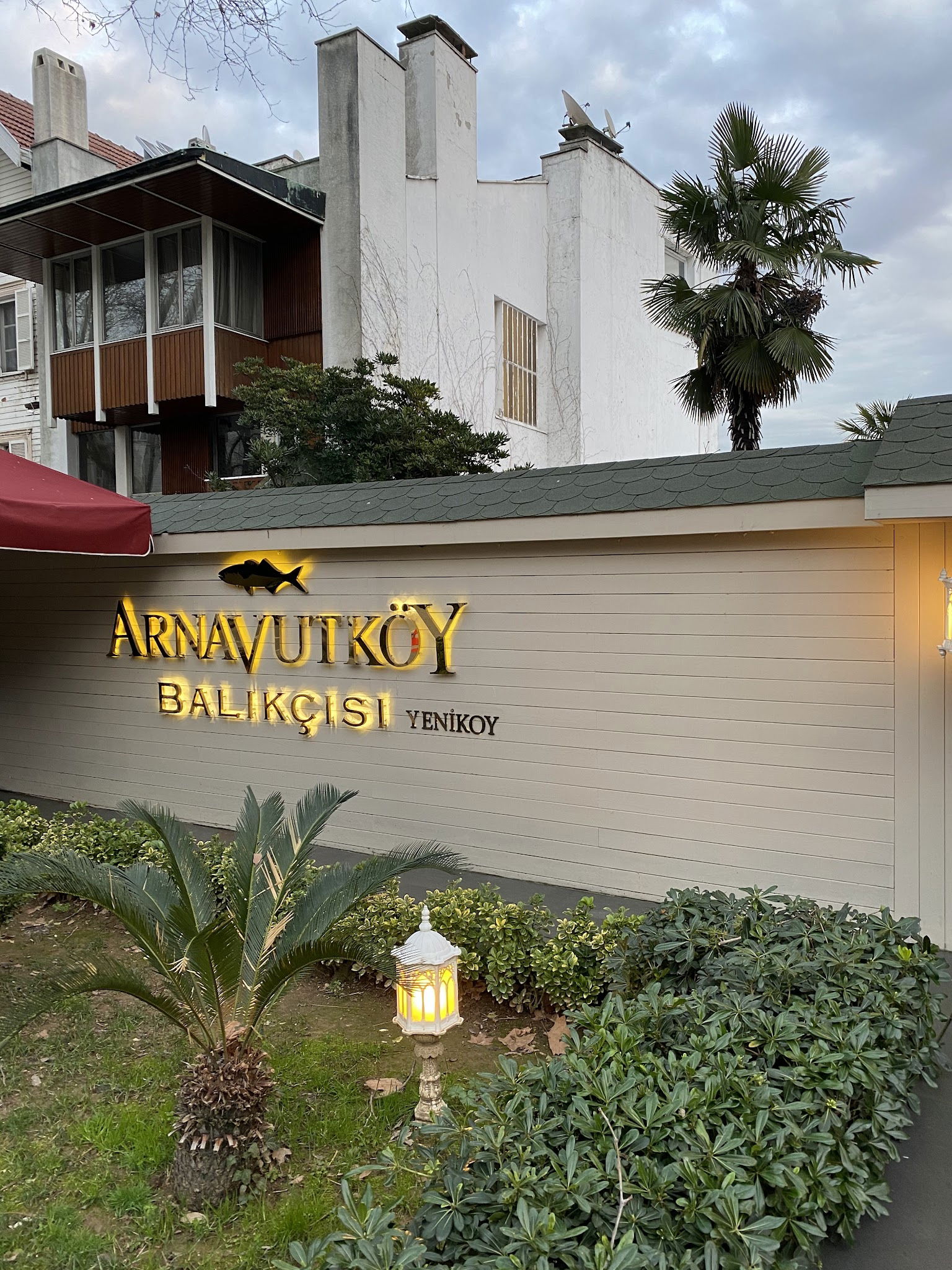 Arnavutköy Balıkçısı Yeniköy