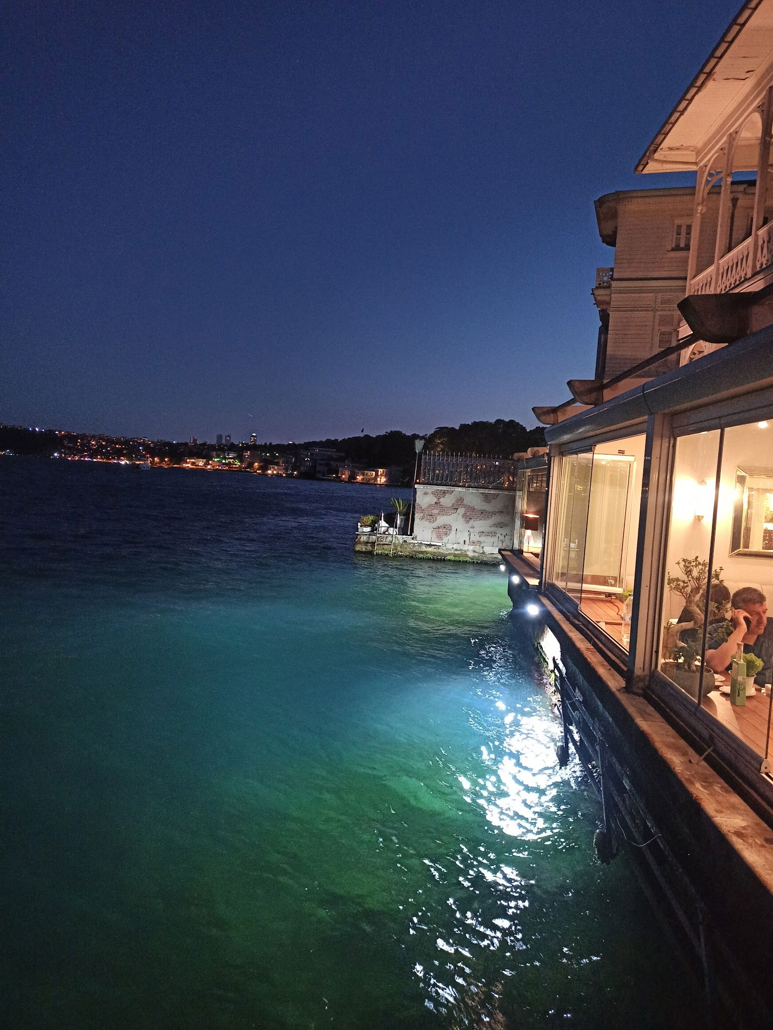 Arnavutköy Balıkçısı Yeniköy