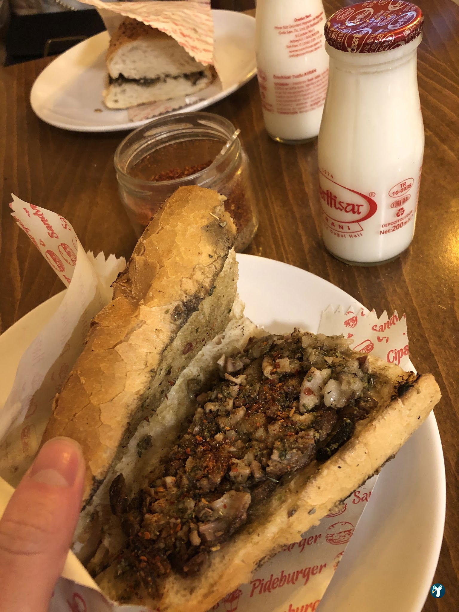 Sakli Bahçe Kokoreç Ve Kebab Salonu(Levent Bayram)