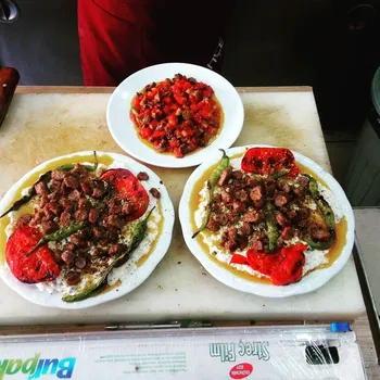 Sakli Bahçe Kokoreç Ve Kebab Salonu(Levent Bayram) resimleri