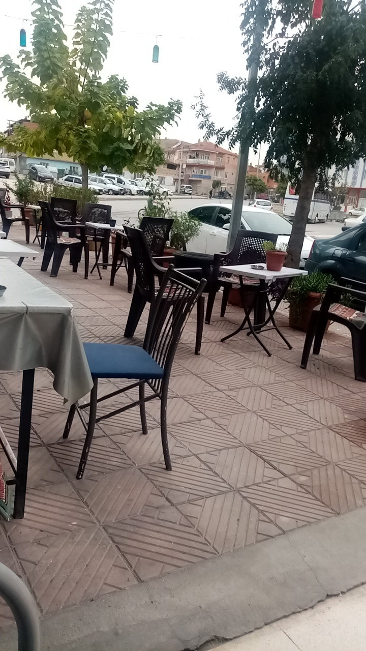 Mani̇sa Staj Ve Çiraklik Mağdurlari Derneği̇ Lesya Çay Evi̇