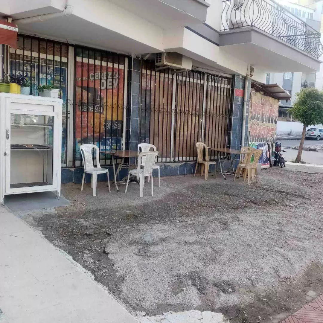 Mani̇sa Staj Ve Çiraklik Mağdurlari Derneği̇ Lesya Çay Evi̇