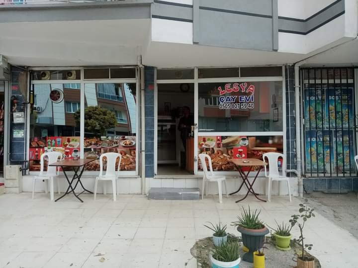Mani̇sa Staj Ve Çiraklik Mağdurlari Derneği̇ Lesya Çay Evi̇