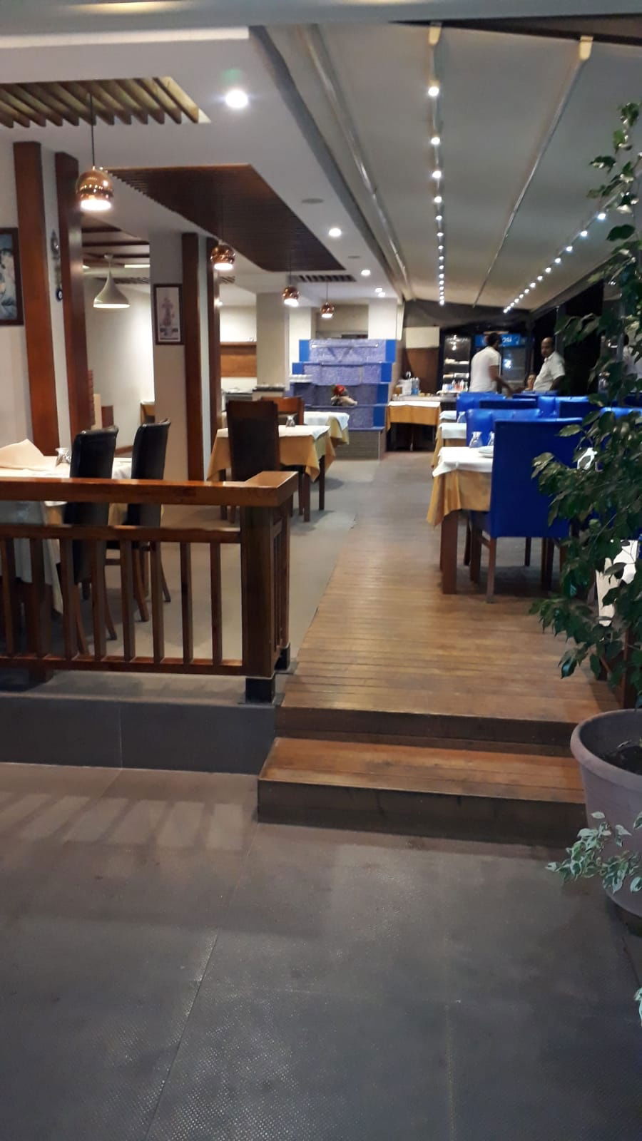 01 New Friends Kebab