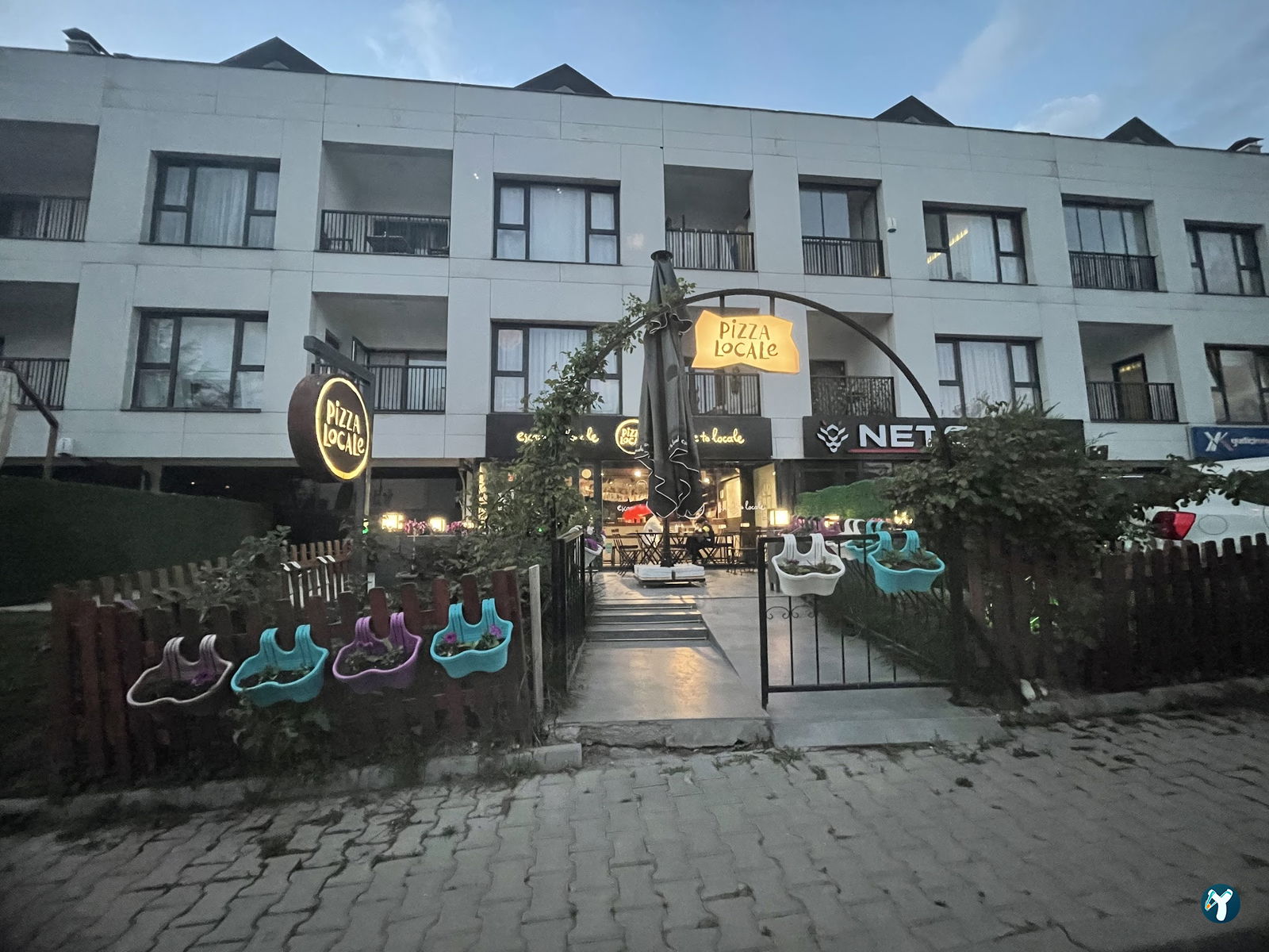 Pizza Locale - İncek