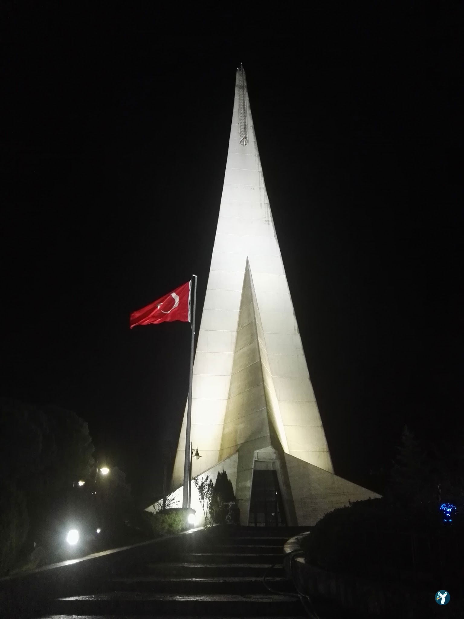 Anıt Cafe Restaurant