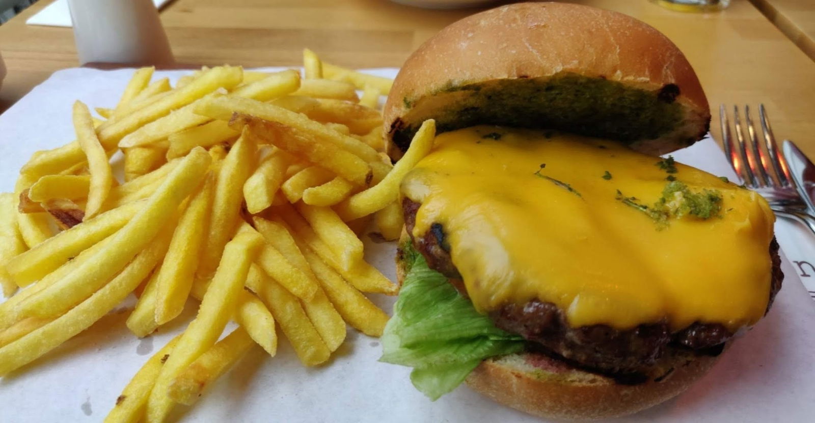 Nefist Cafe & Restaurant