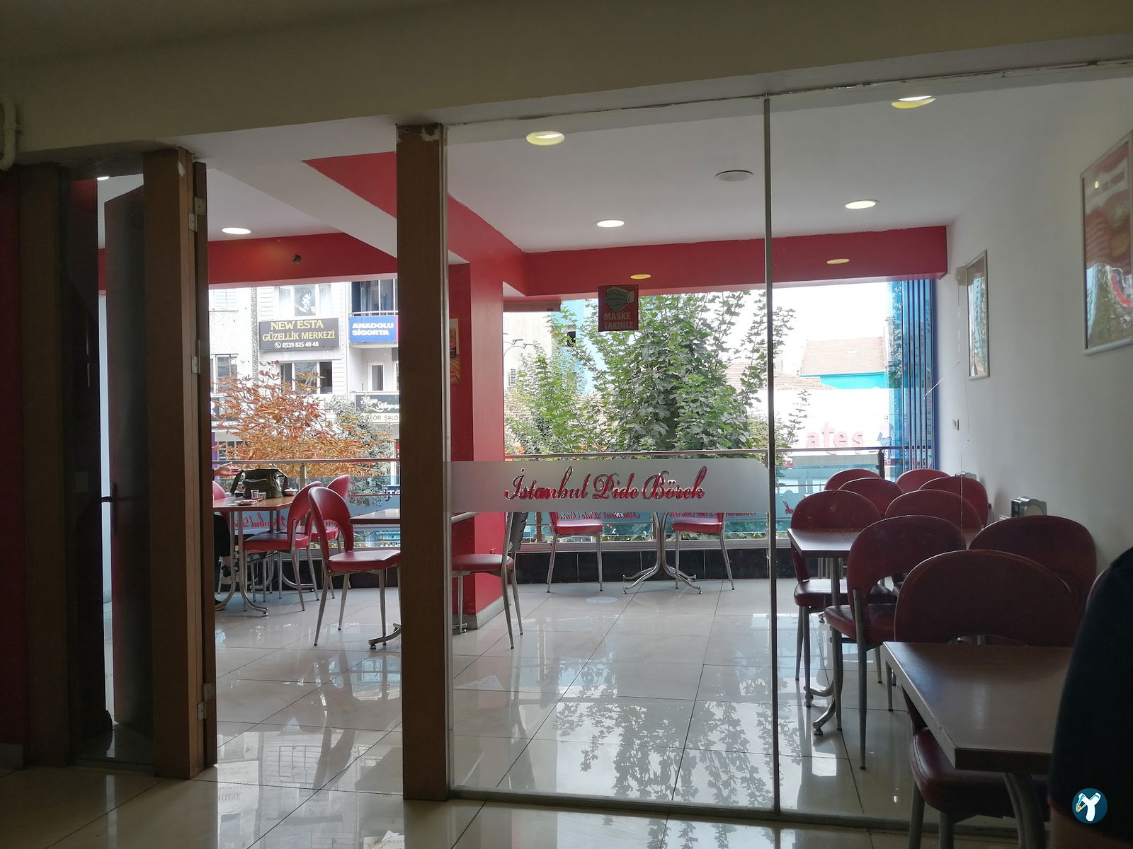 İstanbul Kır Pidesi Ve Börek Salonu
