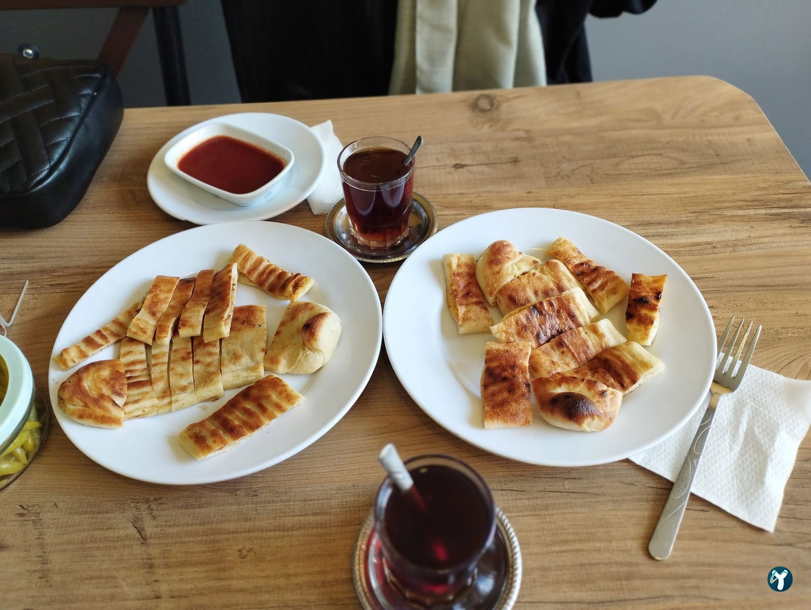 İstanbul Kır Pidesi Ve Börek Salonu