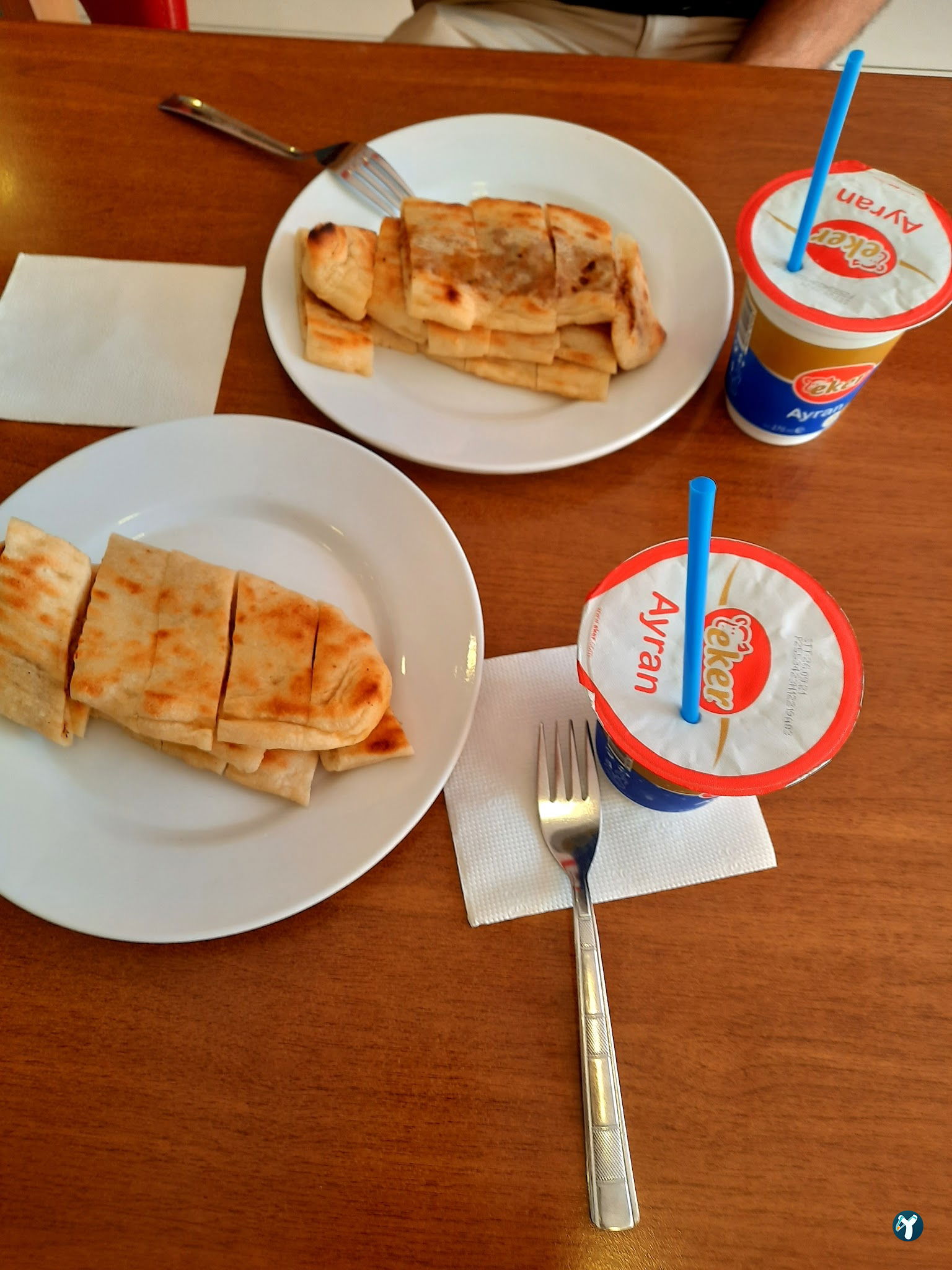 İstanbul Kır Pidesi Ve Börek Salonu