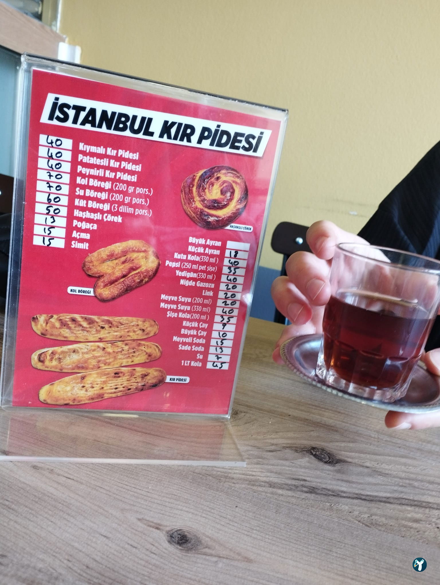 İstanbul Kır Pidesi Ve Börek Salonu
