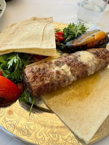 Garson Şükrü Aile Restaurant