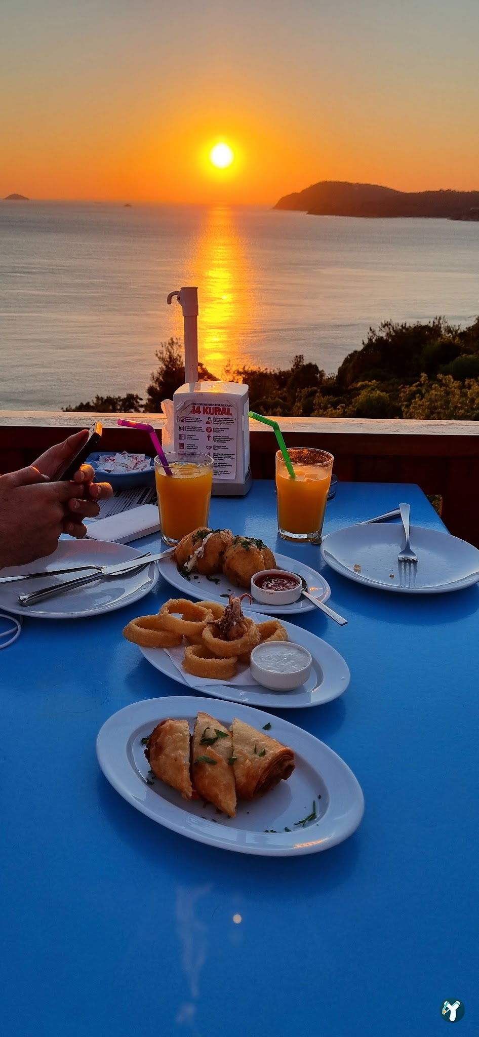 Viranbag Cafe