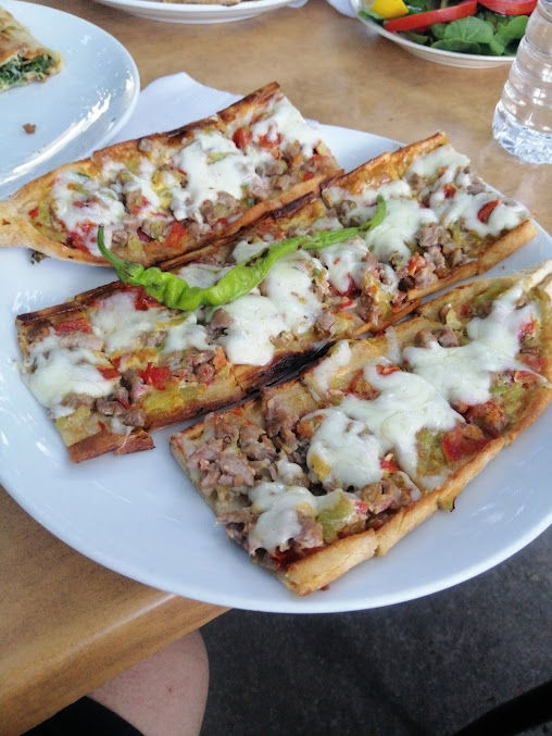 Ulamis Oz Kumru Pide salonu Fırat Ustanın yeri ‍