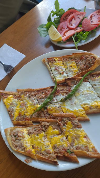 Ulamis Oz Kumru Pide salonu Fırat Ustanın yeri ‍